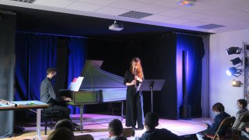 Flûte alors ! : résidence de Lucile Tessier, du 1er au 5 mars à Maule (collège de la Mauldre)